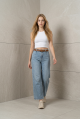 KADIN AÇIK MAVİ TİNTLİ BOL PAÇA BİLEK BOY KEMERLİ JEAN KOT PANTOLON YY101426