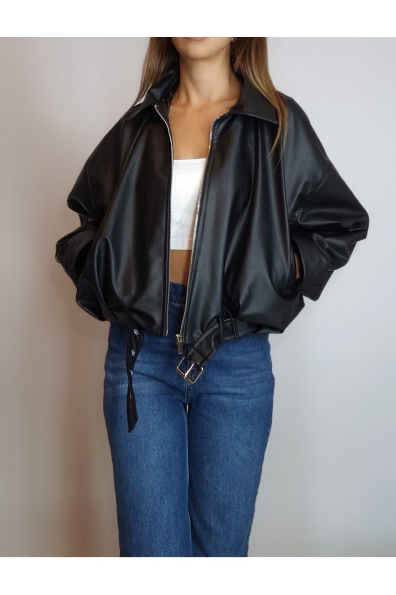 KADIN SİYAH BALON MODEL KISA DERİ MONT YY101284