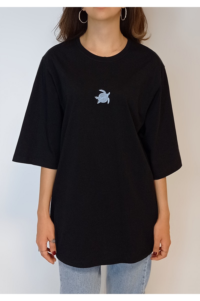 Kadın Kaplumbağa Nakışlı Oversize T-Shirt YY100820