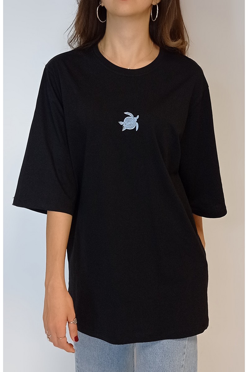 Kadın Kaplumbağa Nakışlı Oversize T-Shirt YY100820